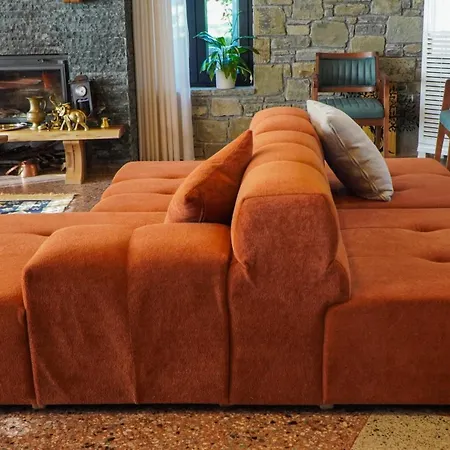 Maxhaku Tirana
